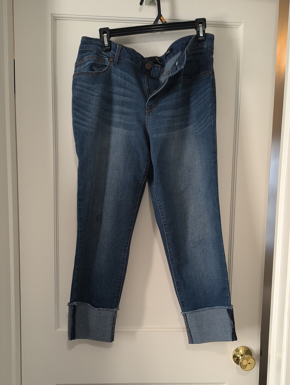 1822 DenimTaylor Midwash Blue Ankle Cuff Jeans